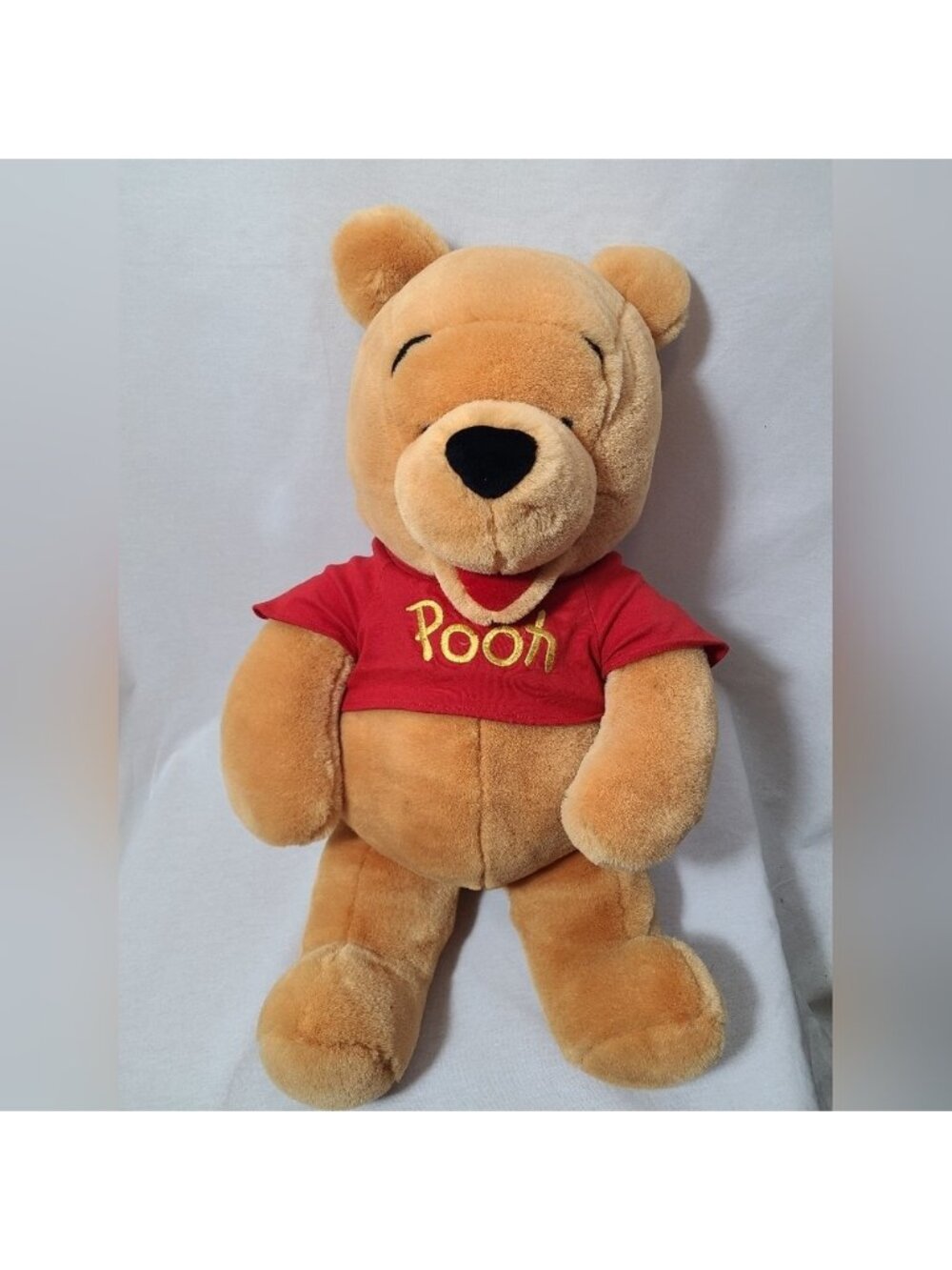 Winnie The Pooh Jumbo Plush Toy - The Walt disney company large plush- Vintage
